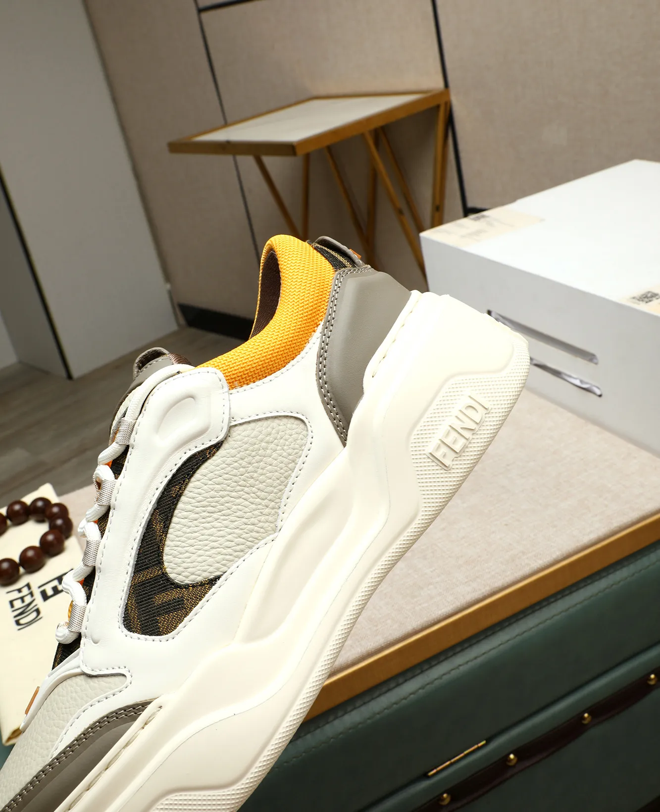 Men's shoes 💰760 [FENDI] Fendi - High-end quality original casual sports shoes - Upper: Nappa calfskin, pebbled calfskin, tongue and heel; injection molded brand logo plastic module - Lining: brand canvas - Outsole: ultra-light TPR foam·rubber; molded outsole -Super high quality control·Fine workmanship: highlighted (high-end·luxury·grade) -Size :39-44 (38, 45, can be customized)